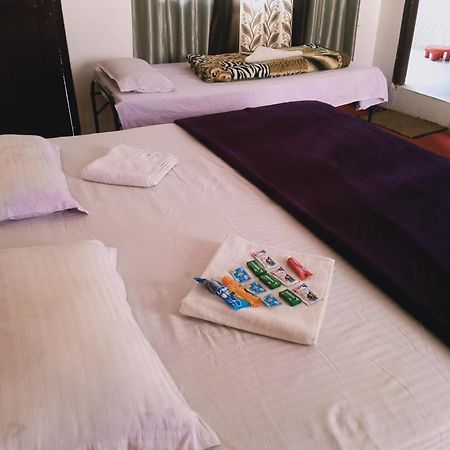 Debbhumi Regency Hotell Sāngla Rum bild